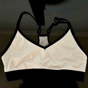 VS PINK Ultimate Sports Bra